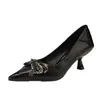 C688-1 Zapatos de tacón bajo puntiagudos con hebilla de pedrería metálica, versátiles mocasines de gamuza poco profundos para ir al trabajo, zapatos de mujer
