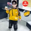 Chaquetas de Primavera y Otoño para Niños 2026 Nueva Elegante Rompevientos Casual con Capucha para Niños, Ropa Infantil de Comercio Exterior al por Mayor para Niños Pequeños y Medianos