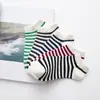 Calcetines de rayas para mujer nuevos de primavera y verano Calcetines tipo calcetín de algodón japonés calcetines para mujer calcetines transpirables fabricantes al por mayor