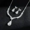 Accesorios de collar de perlas de moda de venta caliente transfronteriza para mujer, pendientes de nicho de lujo ligero a la moda, diseño de pulsera de novia, joyería de alta gama