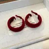 Pendientes Redondos Flocados Rojos Ankora para Año Nuevo para Mujer Otoño e Invierno Pendientes Clásicos Versátiles Lujo Accesible Pendientes Elegantes para Mujer Hierro