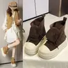 Novas botas Martin versáteis com cadarço para plataforma 2026 para mulheres, botas de moto curtas e estilosas para figuras petites, para aumentar a altura no outono