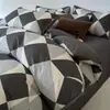 Juego de ropa de cama de cuatro piezas de alta calidad, amigable con la piel, todo algodón cepillado, funda de edredón estilo nórdico simple, ropa de cama de algodón puro, juego engrosado