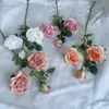 Flores Artificiales para Uso en Bodas, Rosas al por Mayor Transfronterizas, Flores Falsas, Rosas de 3 Cabezas con Borde Tostado, Flores Artificiales para Arreglo de Escenas, Flores de Seda