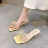 Sapatos de Casamento da Noiva, Sapatos de Madrinha, Sandálias de Cristal Transparentes Estilo Novo Verão 2026, Sapatos de Casamento Brancos com Flores e Salto Alto para Uso Externo