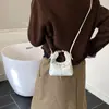 Bolso de Hombro Cruzado tipo Tote para Mujer 2026, Patchwork de Encaje en la Axila, Gran Capacidad, Hombro Único, Urbano, Simple, Versátil