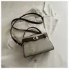 Bolso Cuadrado Pequeño de Diseño Único para Mujer, Nuevo Estilo Verano 2026, Versátil Color Block Chic de Lujo Ligero Bolso de Hombro y Cruzado