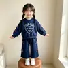 Conjunto de sudadera de manga larga con forro polar para niña estilo coreano de otoño e invierno con lazo, dulce y lindo conjunto de dos piezas para bebé