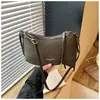 Nuevos y elegantes bolsos de mano para mujer para comercio exterior, bolsos pequeños de alto valor, bolsos retro de moda para el día a día, bolsos versátiles súper populares para hombro y bandolera al por mayor