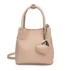 Bolso Pequeño de Alta Gama y Estilo para Mujer Verano 2025 Nuevo Popular Versátil Bolso Cruzado de Moda Súper Caliente Bolso tipo Satchel Bolso Cubo