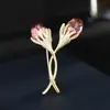 Broche de Flor de Lujo Ligero, Diseño de Nicho de Gama Alta para Mujer, Pin de Tulipán, Elegante y Gracioso Accesorio de Broche de Cristal