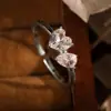 Anel de Cobre Dourado e Prata com Zircônia Branca Estilo Clássico Silencioso Transfronteiriço Joia de Nicho de Alto Padrão Anel Transfronteiriço
