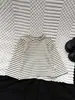 Conjunto Estiloso de Colete Jeans Coreano para Meninos, Nova Moda Outono para Crianças, Camiseta Básica Listrada + Calça de Cintura Alta