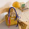 Bolsa de Paja Tejida de Verano Nicho Pedido Extranjero para Mujer Modelo Nuevo 2026 Bolso Cubo de Playa Vacacional Bolso de Cesta Tejido a Mano