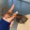 Gafas de Ojo de Gato Lisas de Nuevo Estilo que Cambian de Color para Mujer, Se Pueden Equipar con Lentes Planos Antiluz Azul a Prueba de Miopía, Gama Alta, Rostro Pequeño
