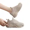 Zapatos de papá para mujer Primavera y Otoño versión para estudiantes nuevos de zapatillas de suela gruesa de malla transpirables y cómodas zapatos deportivos casuales para mujer