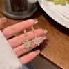 Brincos de Floco de Neve de Natal Transfronteiriços Temu para Mulheres, Design de Nicho, Brincos Populares de Estilo Europeu e Americano, Em Estoque, Atacado do Fabricante
