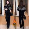 Traje casual grueso con forro polar para mujer Invierno Nueva moda Cuadros Costuras Cuello Chaqueta Pantalones de pierna ancha Conjunto de dos piezas Moderno