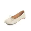 Zapatos de cuero de moda y únicos con punta de mango y lazo, nuevo modelo de otoño 2026, tacón bajo grueso, punta cuadrada, piel 100% genuina, zapatos de mujer de corte bajo