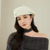 Boina adelgazante para la cara estilo coreano y japonés, cálida de punto para otoño e invierno, sombrero de pintor con personalidad, nuevo sombrero de moda versátil para mujer