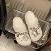 Zapatos Perforados de Nuevo Estilo, Pantuflas de Suela Gruesa, Decoraciones de Estrella y Corazón Rellenas de Algodón Plateado, Hebilla de Zapato Desmontable, Pantuflas Cerradas