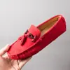 Nuevos Mocasines con Patrón de Cocodrilo Primavera 2022 Zapatos de Hombre Piel Genuina Estilo Coreano Zapatos sin Cordones Versátiles Juventud Casual Zapatos de Piel