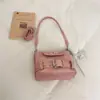 Bolso de Hombro con Hebilla de Cierre de Diseño de Nicho 2026 Nuevo Estilo Bolso de Hombro de Moda Bolso de Motociclista para Chica Popular Bolso de Mano para Viajes