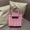 Cesta de Legumes Coração Colorido Contrastante Sacola Plástica Trançada Bolsa de Ombro Grande Capacidade Tecida à Mão Sacola de Lembrança Presente de Casamento