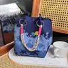 251 Modelos de Bolsas Quadradas Pequenas Populares Transfronteiriças, Bolsas de Lanche de Tricô Portáteis de Grande Capacidade para o Trabalho, Deslocamento e Sacolas de Presente