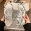 Tênis Dad feminino de sola grossa para aumentar a altura, novo modelo de outono 2026, tênis esportivo casual de malha respirável, sapatos para caminhada ao ar livre