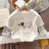 Conjunto de Primavera para Meninos com Camiseta de Manga Longa com Estampa de Desenho Animado e Calça Jeans Reta Estilo Coreano