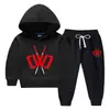 Conjunto de Suéter con Capucha para Niños Otoño e Invierno 2023 Estilo Occidental Nuevo para Niños Medianos y Grandes Ropa de Invierno Gruesa y Cálida con Forro de Felpa