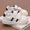 Tênis de Skate Infantil Baixo Outono Estudante Sapatos Brancos Velcro Solado Macio Antiderrapante Sapatos Infantis Meninos e Meninas Tênis Esportivos Casuais