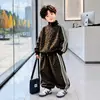 Conjunto de otoño para niño 2026 nuevo estilo coreano ropa fresca con estampado de leopardo para niños de 3 años, conjunto de otoño de dos piezas