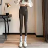 Outono 2023 Roupa Calças Barbie com forro de fleece Calças Tubarão Justas para Yoga Calças Justas Grossas Quentes Leggings para Mulheres Outono