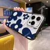 Lista Transfronteriza Flor Azul Pequeña Funda de Teléfono Acrílica para iPhone 16 Manzana 17Pm Funda Protectora de Moda