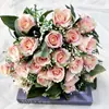 Flores Artificiais Série Casamento: Buquê de Flores Coração de Gelo com 24 Rosas Pequenas, Arranjo Floral para Celebração de Casamento, Decoração de Corredor Flores Artificiais