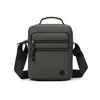 Bolsa de Ombro Única Masculina de Nylon Simples Fashionável Transversal com Múltiplos Compartimentos Impermeável para o Dia a Dia Bolsa Business Casual