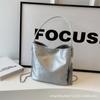 Bolsa Mini para Celular de Alta Qualidade e Estilosa Pequena Fragrância 2025 Primavera Nova Acolchoada com Corrente Transversal Bolsa Balde