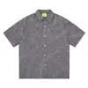 Camisa Xadrez de Manga Curta Estilo Retrô Americano Yipin Life de Guangzhou para Homens e Mulheres, Camisa Bf Casual Solta Estilo College