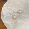 Exquisitos pendientes de estrella de cinco puntas con concha incrustada con diamantes, elegantes pendientes de estrella pequeña que combinan con todo, pendientes sencillos y dulces para uso diario.