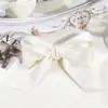Amazon Moda Serie Marrón Simple Pinza de Pato con Lazo para Niñas Adorno para Media Coleta Pinza para el Cabello Accesorios para el Cabello Venta al por Mayor