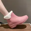 Botas de lluvia de moda transfronterizas Ropa exterior de estilo coreano para mujer Zapatos de goma impermeables versátiles Zapatos de agua antideslizantes para días de lluvia Zapatos impermeables cálidos para exteriores