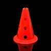 Venta al por mayor de fábrica Maca 30cm con Agujero Logo Cubo 12 pulgadas Cono de Obstáculo para Entrenamiento de Fútbol Bloqueo de Carretera Fútbol Transfronterizo