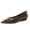 Zapatos de salón poco profundos de punta cuadrada para mujer, nuevo estilo otoño 2026, zapatos de abuela versátiles de estilo de hadas con lazo, de caña baja