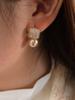 Brincos vermelhos franceses retrô com diamantes completos para mulheres, de alta qualidade, outono e inverno, luxo leve, design simples de nicho, brincos versáteis e requintados