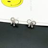 Aretes de plata esterlina 925 para mujer, aretes de lazo con incrustaciones, aretes simples, joyería coreana de plata esterlina