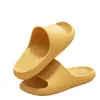 Sandálias de Novo Estilo para Homens, Chinelos de Eva com Toque Macio, Antiderrapantes para Mulheres, Adequados para Uso Doméstico, Banheiro, Sem Cheiro, Interno, Banho de Verão
