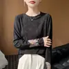 Nueva camiseta de punto bordada estilo chino con cuello redondo, capa interior versátil de manga larga para mujer, top chic estilo chino
