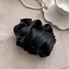 Grampo Banana Plissado Flor Bolha de Cetim de Qualidade Estilo Coreano para Mulheres, Grampo Torção de Cabelo Estilo Novo para a Parte de Trás da Cabeça, Grampo de Rabo de Cavalo